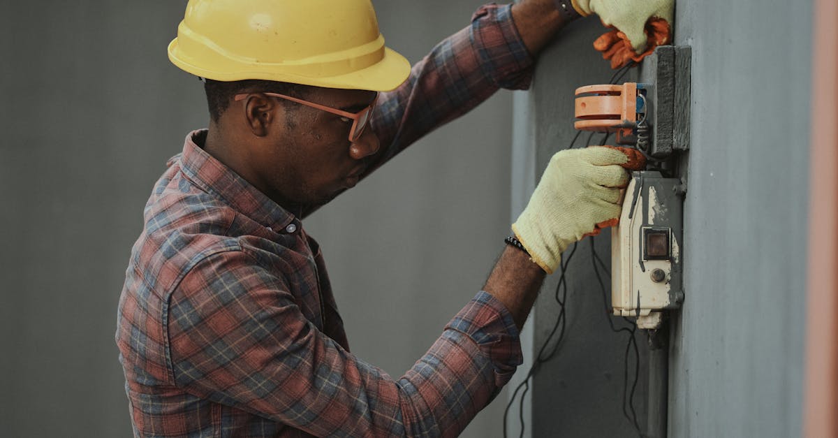 Cost Factors for 24/7 Emergency Electrical Repairs